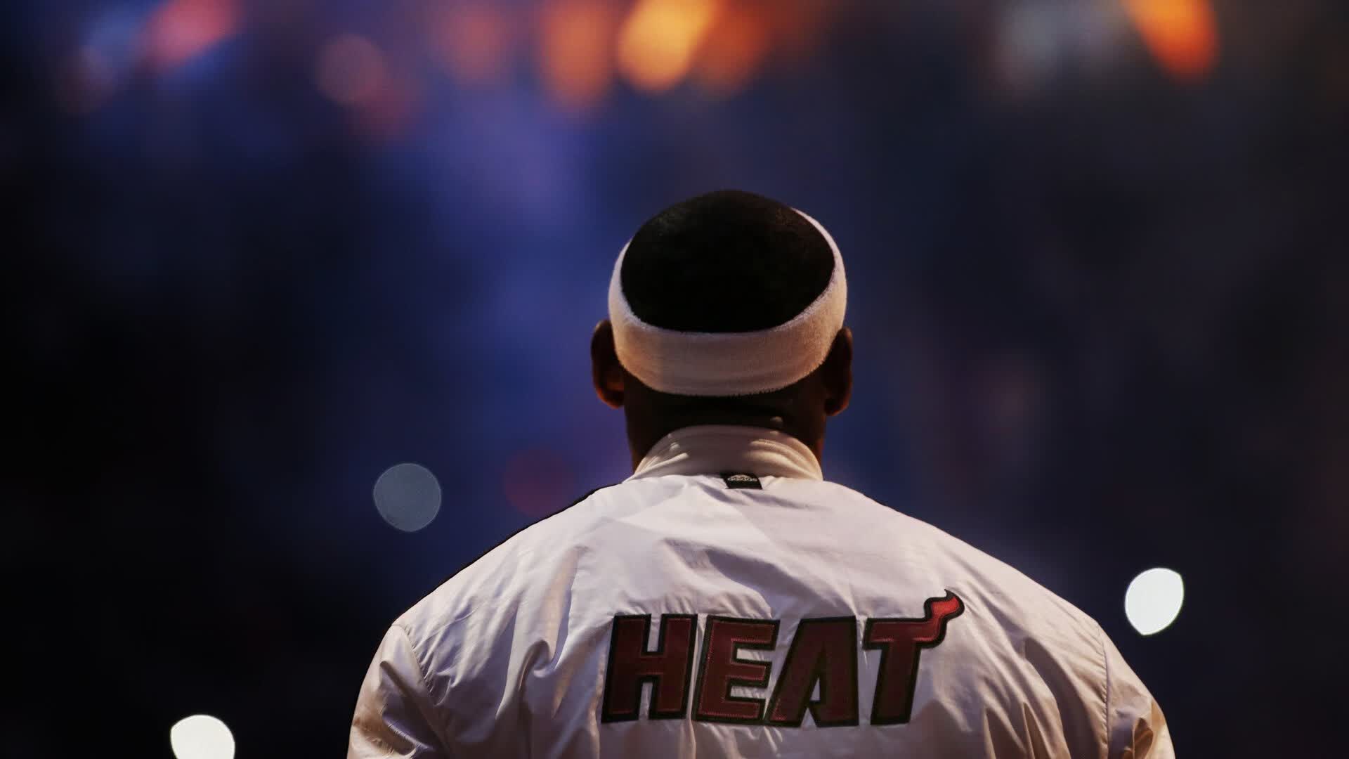 重磅!NBA季后赛清晨刷纪录,本菲卡集结日内部沟通,哈兰德连续十五场得分引发赛事规则更新